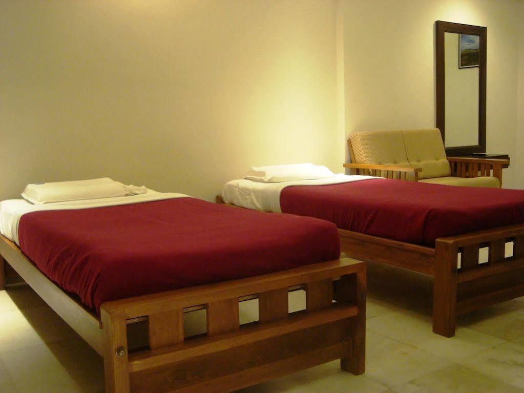 Hotel Madhuvan Serai Manipal Exterior foto
